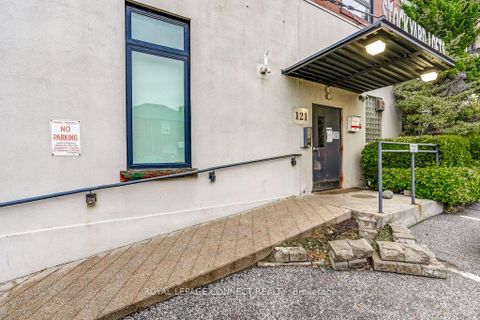 Photo 3 at 1 - 121 Prescott Avenue, Pellam Park, Toronto