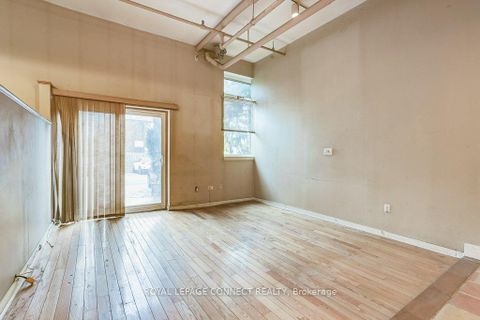 Photo 14 at 1 - 121 Prescott Avenue, Pellam Park, Toronto