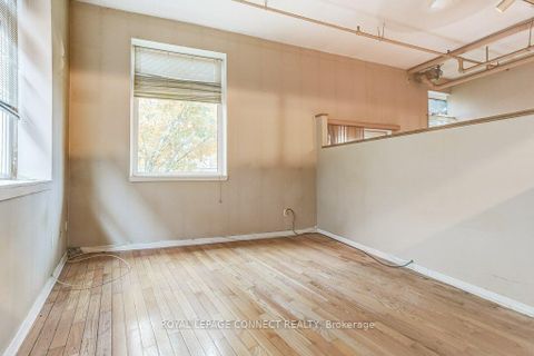 Photo 16 at 1 - 121 Prescott Avenue, Pellam Park, Toronto