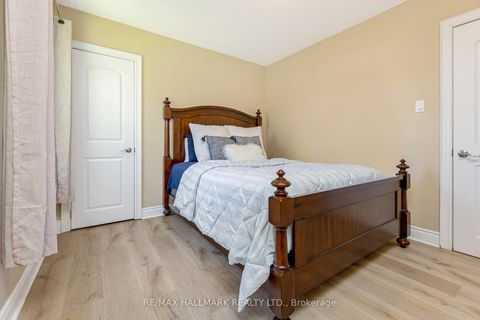 Photo 6 at 142 Meighen Avenue, Parkview, Toronto