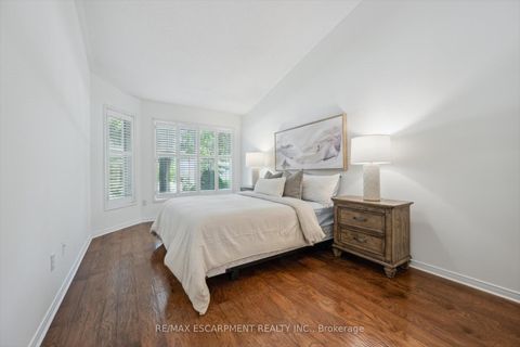 Photo 13 at 58 - 1240 Westview Terrace, WT West Oak Trails, Oakville