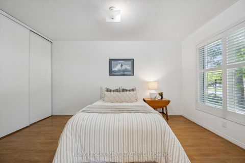 Photo 19 at 58 - 1240 Westview Terrace, WT West Oak Trails, Oakville