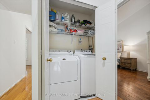 Photo 23 at 58 - 1240 Westview Terrace, WT West Oak Trails, Oakville