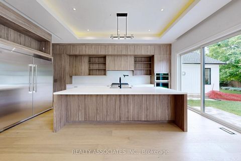 Photo 11 at 32 Cossar Avenue, Aurora Highlands, Aurora