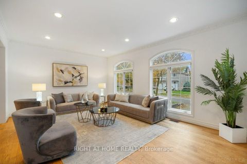 Photo 3 at 260 Byng Avenue, Willowdale East, Toronto