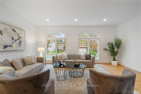 Photo 4 at 260 Byng Avenue, Willowdale East, Toronto