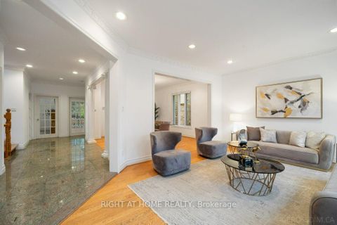 Photo 5 at 260 Byng Avenue, Willowdale East, Toronto