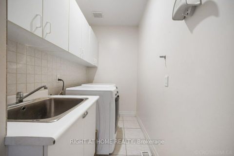 Photo 20 at 260 Byng Avenue, Willowdale East, Toronto