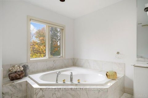 Photo 26 at 260 Byng Avenue, Willowdale East, Toronto
