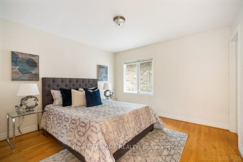 Photo 34 at 260 Byng Avenue, Willowdale East, Toronto