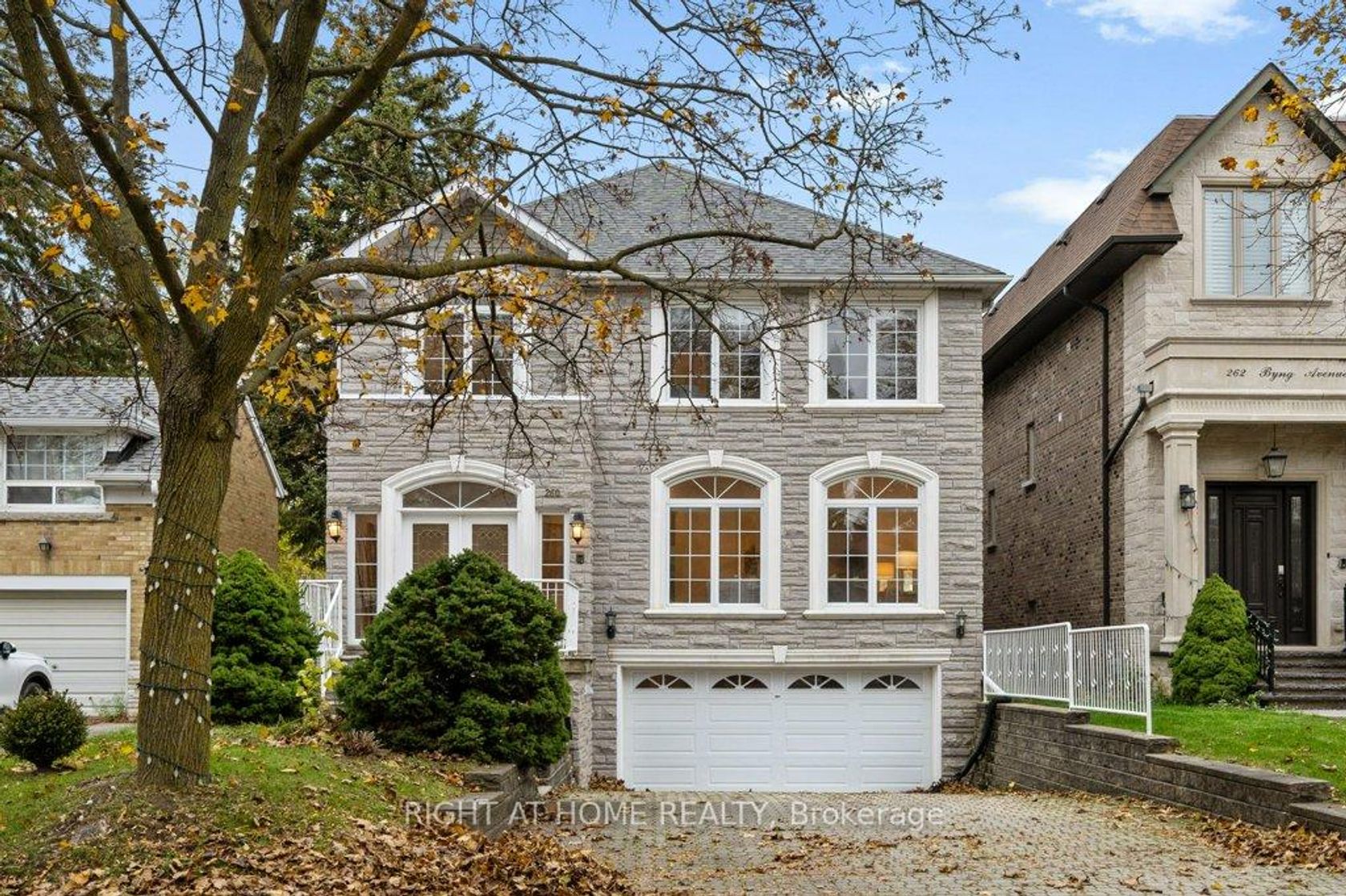 260 Byng Avenue, Willowdale East, Toronto 