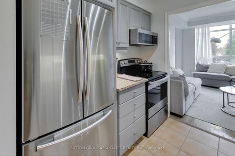 Photo 7 at 406 - 2 Edith Drive, Eglinton, Toronto