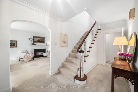 Photo 2 at 55 Sandringham Drive, Nortown, Toronto