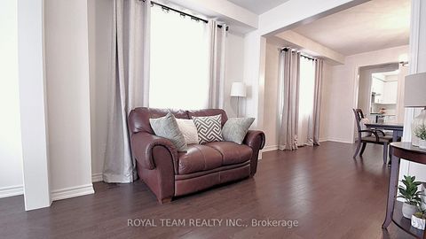 Photo 5 at 251 Danny Wheeler Boulevard, Keswick North, Georgina