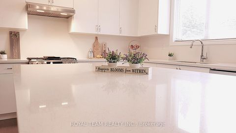 Photo 13 at 251 Danny Wheeler Boulevard, Keswick North, Georgina