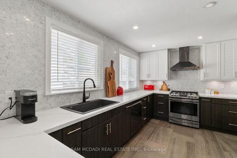 Photo 8 at 496 Seymour Drive, WO West, Oakville