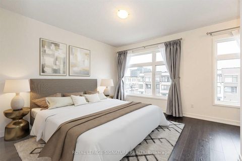 Photo 13 at 300 Squire Crescent, GO Glenorchy, Oakville