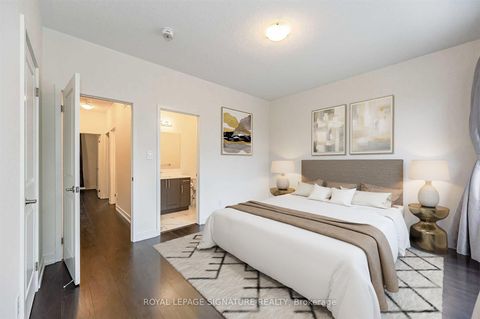 Photo 15 at 300 Squire Crescent, GO Glenorchy, Oakville