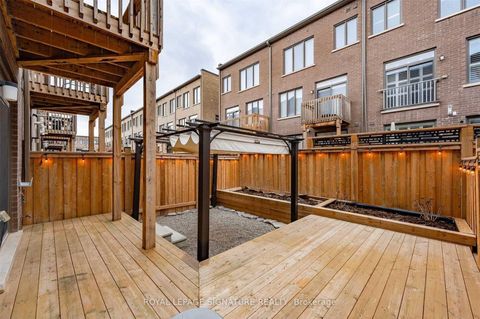 Photo 23 at 300 Squire Crescent, GO Glenorchy, Oakville