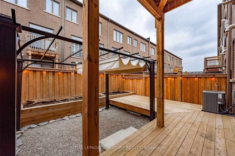 Photo 24 at 300 Squire Crescent, GO Glenorchy, Oakville