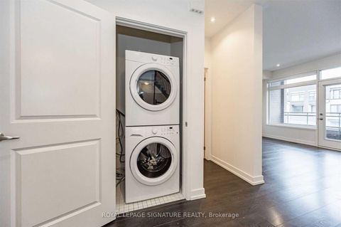 Photo 25 at 300 Squire Crescent, GO Glenorchy, Oakville