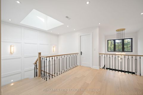 Photo 18 at 1065 Rebecca Street, WO West, Oakville