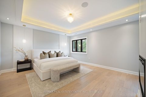 Photo 19 at 1065 Rebecca Street, WO West, Oakville