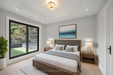 Photo 25 at 1065 Rebecca Street, WO West, Oakville