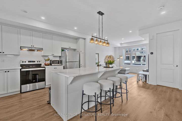 Photo 11 at 158 Keppel Circle, Northwest Brampton, Brampton