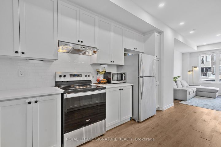 Photo 16 at 158 Keppel Circle, Northwest Brampton, Brampton