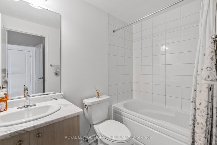 Photo 20 at 158 Keppel Circle, Northwest Brampton, Brampton