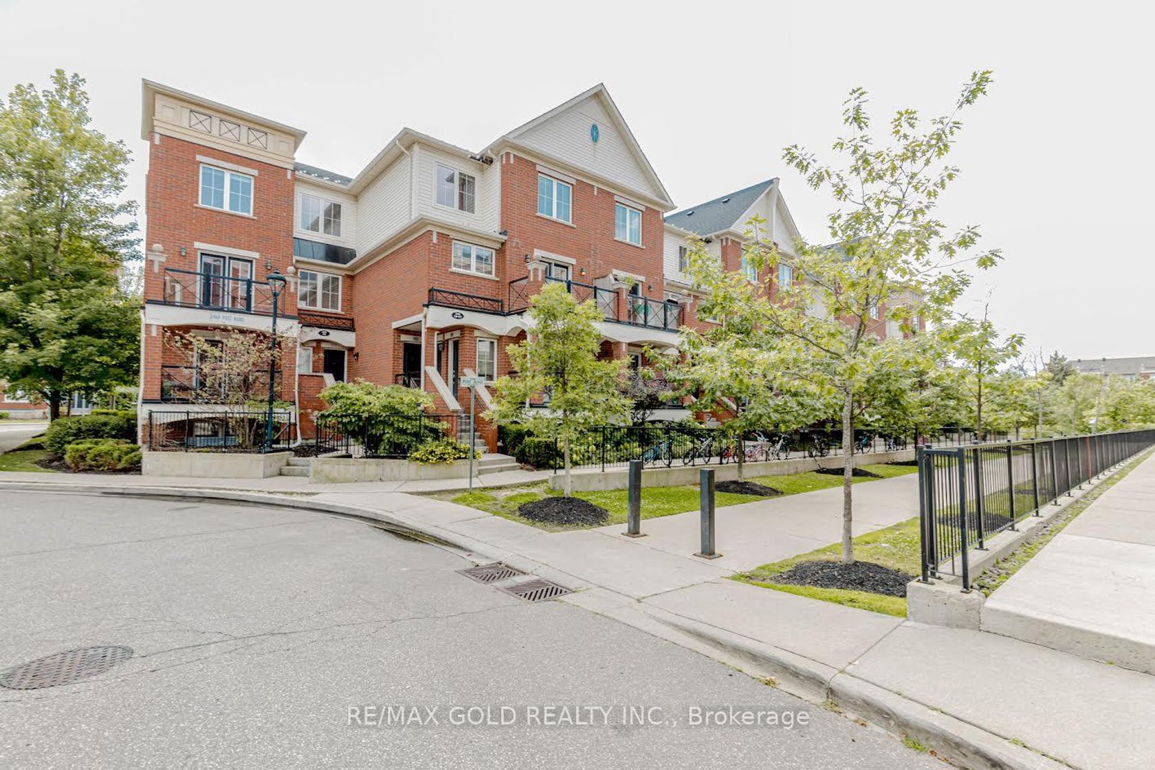 20 - 2468 Post Road, RO River Oaks, Oakville 