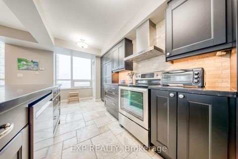 Photo 8 at 806 - 100 Promenade Circle, Brownridge, Vaughan