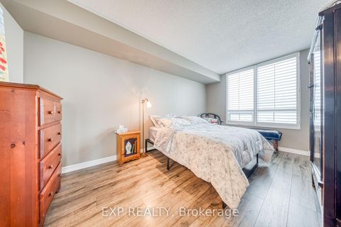 Photo 17 at 806 - 100 Promenade Circle, Brownridge, Vaughan