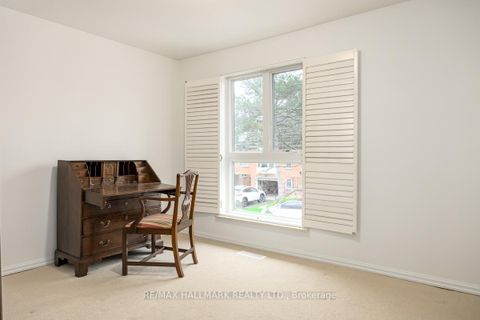 Photo 11 at 136 - 48 Crimson Millway, Windfields, Toronto