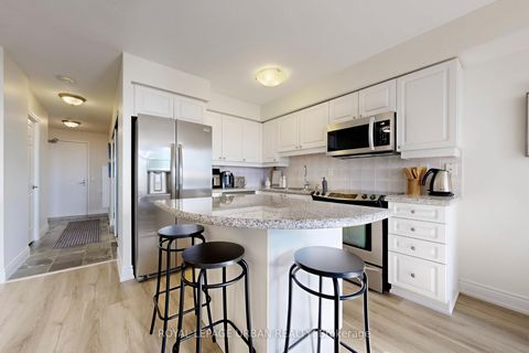 Photo 11 at 908 - 78 Harrison Garden Boulevard, Willowdale East, Toronto