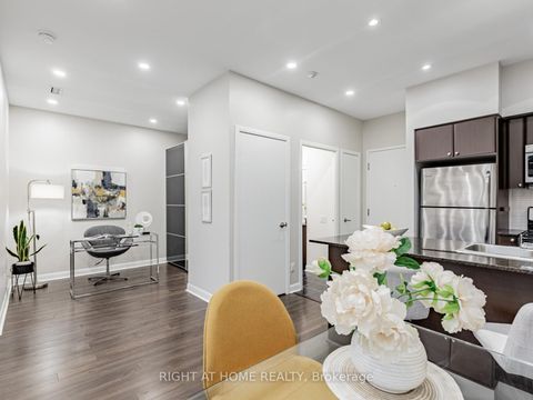 Photo 7 at 122 - 525 Wilson Avenue, Clanton Park, Toronto