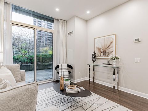 Photo 8 at 122 - 525 Wilson Avenue, Clanton Park, Toronto