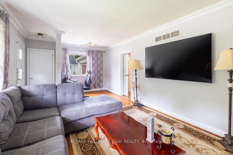 Photo 11 at 325 Innisfil Street, Allandale, Barrie