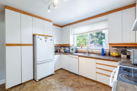 Photo 13 at 325 Innisfil Street, Allandale, Barrie