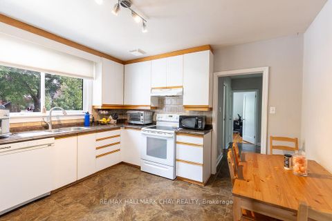 Photo 14 at 325 Innisfil Street, Allandale, Barrie