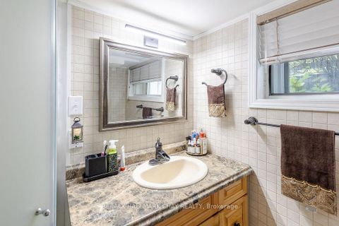 Photo 21 at 325 Innisfil Street, Allandale, Barrie