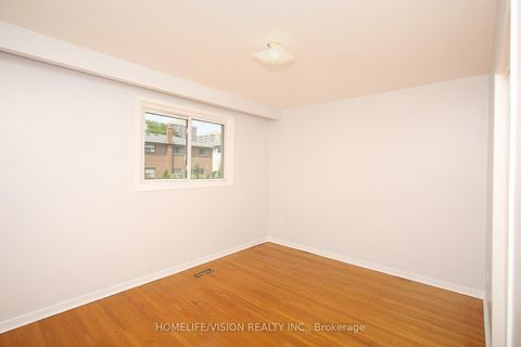 Photo 22 at 64 Orangewood Crescent, L'Amoreaux, Toronto