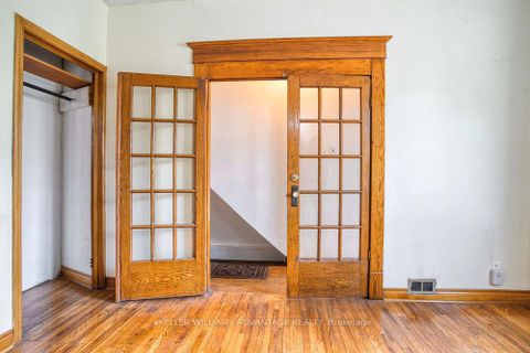 Photo 5 at 195-197 Dovercourt Road, Bellwoods, Toronto