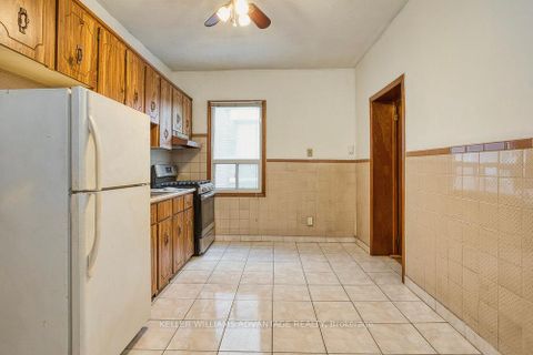 Photo 9 at 195-197 Dovercourt Road, Bellwoods, Toronto