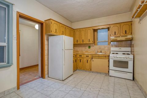 Photo 31 at 195-197 Dovercourt Road, Bellwoods, Toronto