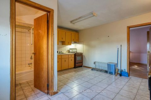 Photo 43 at 195-197 Dovercourt Road, Bellwoods, Toronto