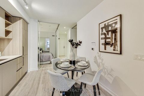 Photo 9 at 611 - 55 Mercer Street, Waterfront Communities C1, Toronto