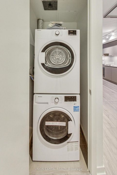 Photo 24 at 611 - 55 Mercer Street, Waterfront Communities C1, Toronto