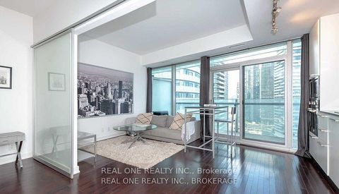 Photo 3 at 2001 - 12 York Street, Waterfront Communities C1, Toronto